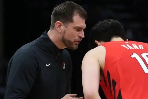 必威体育-杨瀚森要换教练了？斯普利特基本无缘留任 利拉德已推荐新帅人选|开拓者|达米安·利拉德|赫策尔|提亚哥-斯普利特|达米安-利拉德_新浪体育_新浪新闻